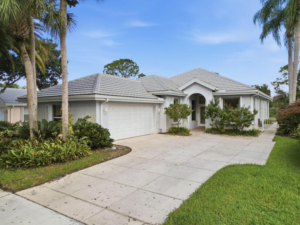 7492 SE Marsh Fern Lane, Hobe Sound, Florida 33455