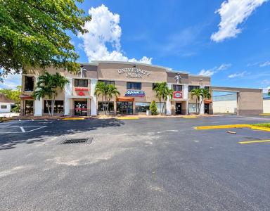 4907 N UNIVERSITY Drive, Lauderhill, Floride 33351, États-Unis