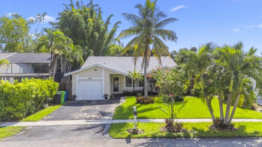5318 NW 93rd Avenue, Sunrise, Флорида 33351, Соединенные Штаты