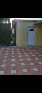 7751 NW 41ST Street Efficiency, Davie, Florida 33024, Amerika Birleşik Devletleri