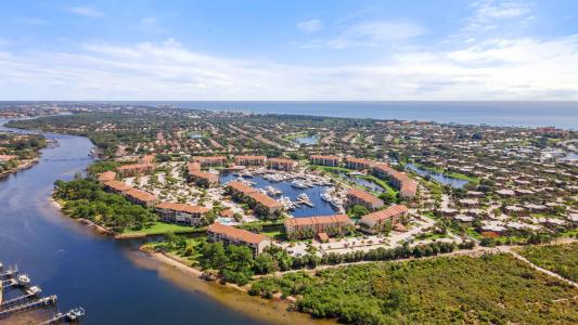 1601 Marina Isle Way 202, Jupiter, Floryda 33477, USA