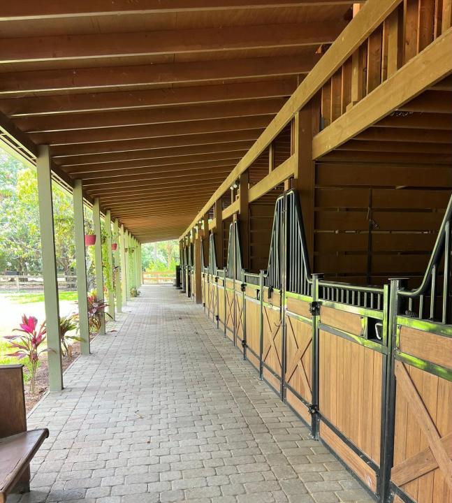 1711 STALLION Drive Barn and Apt, The Acreage, Floride 33470, États-Unis