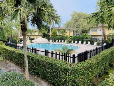 5156 NE 6th Avenue 203, Oakland Park, フロリダ 33334, アメリカ合衆国