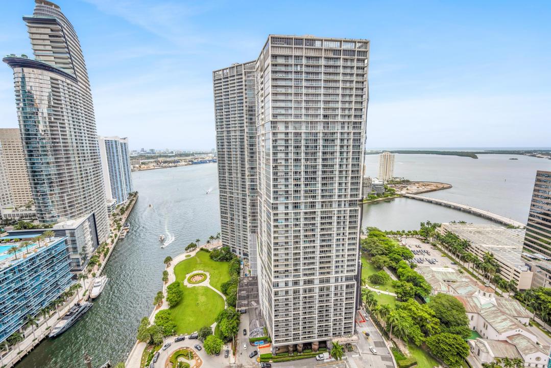 77 SE 5th Street 210, Miami, Florida 33131