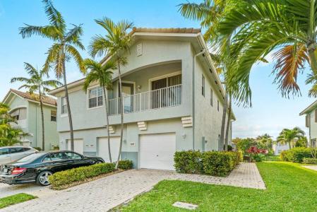 3097 LAUREL RIDGE Circle, Riviera Beach, Florida 33404, USA