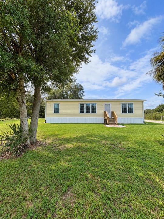 21876 NW 266TH Street, Okeechobee, Florida 34972, USA