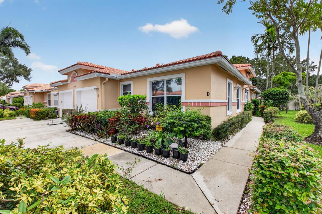 12598 Crystal Pointe Drive D, Boynton Beach, Florida 33437