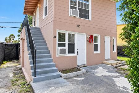 885-887 7TH Street #201, West Palm Beach, 佛罗里达州 33401, 美国