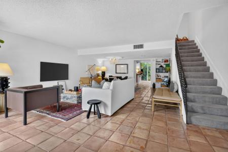 946 NE 24TH Avenue 186, Hallandale Beach, Florida 33009, Amerika Birleşik Devletleri