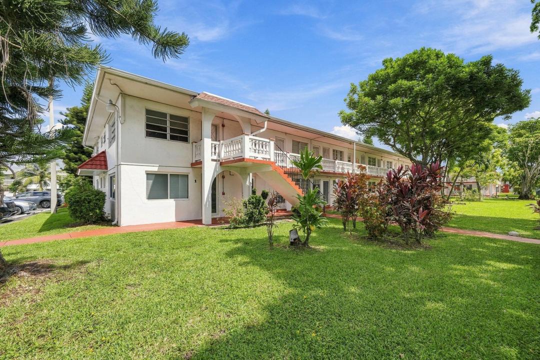 175 NE 203rd Terrace 24, Miami, Flórida 33179, Estados Unidos
