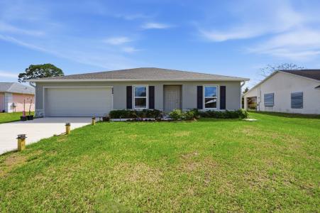 684 SE CRESCENT Avenue, Port St. Lucie, Florida 34984