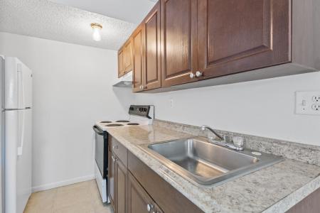 2054 NW 43RD Terrace 4, Lauderhill, Florida 33313, Amerika Birleşik Devletleri