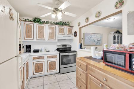 711 LORI Drive 204, Palm Springs, Flórida 33461, Estados Unidos