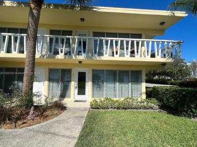 2755 NE 28th Avenue C3, Lighthouse Point, Florida 33064, USA