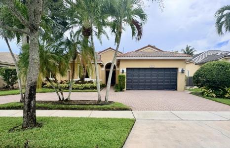 1032 NW 139TH Terrace, Pembroke Pines, Florida 33028