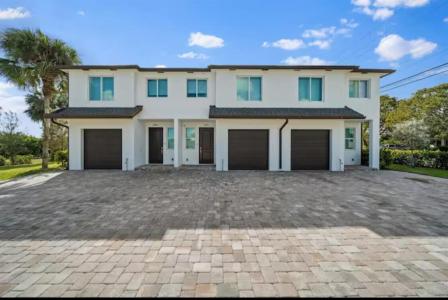 1559 W 26TH Court 1, Riviera Beach, Florida 33404, USA