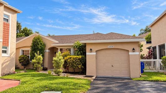 11838 NW 13TH Street, Pembroke Pines, Floride 33026, États-Unis