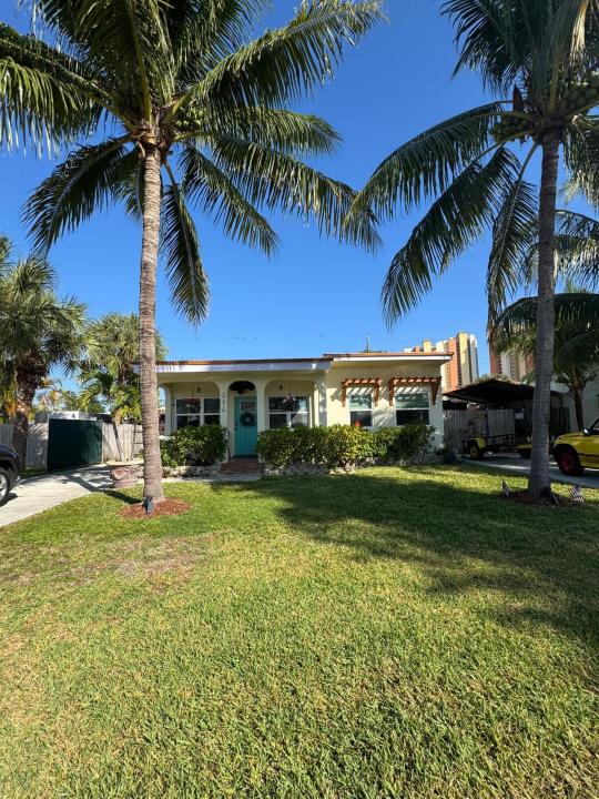 256 E 24TH Street, Riviera Beach, פלורידה 33404, ארצות הברית של אמריקה