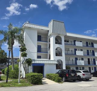 6061 N FALLS CIR Drive 214, Lauderhill, Florida 33319