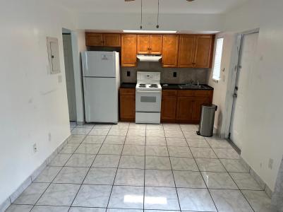 31 SW 10th Street 2, Dania Beach, Flórida 33004, Estados Unidos
