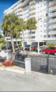 13155 Ixora Court 701, North Miami, Floride 33181, États-Unis