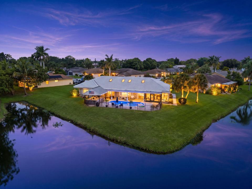 118 ELYSIUM Drive, Royal Palm Beach, فلوريدا 33411, الولايات المتحدة