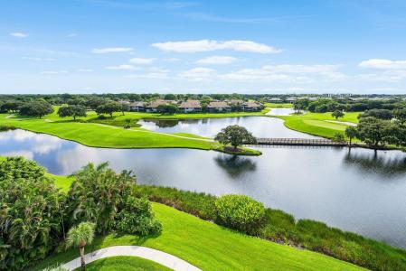 20320 FAIRWAY OAKS Drive 372, Boca Raton, Florida 33434