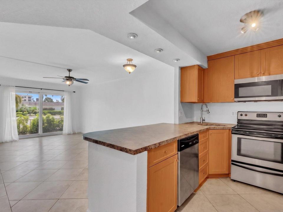 3002 NE 5th Terrace 105-B, Wilton Manors, Florida 33334, Estados Unidos