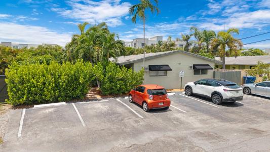 2117 NE 14TH Avenue 1-4, Wilton Manors, Florida 33305, Amerika Birleşik Devletleri