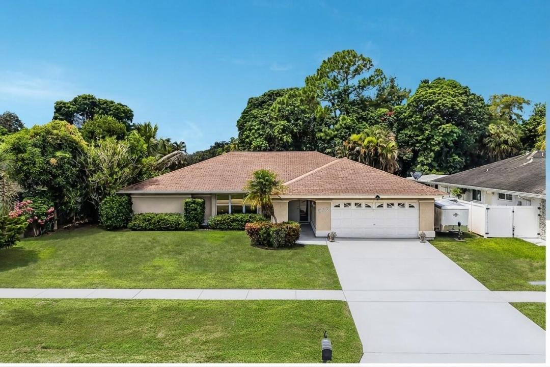 230 Ponce De Leon Street, Royal Palm Beach, Florida 33411, USA