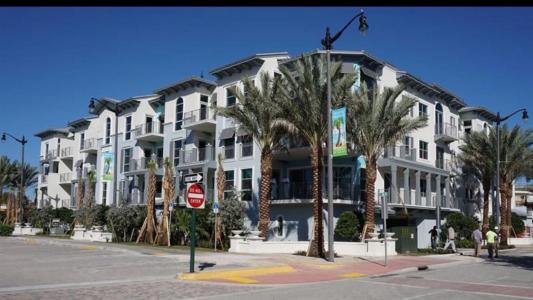 4511 EL MAR Drive 202, Lauderdale-By-The-Sea, Floride 33308, États-Unis