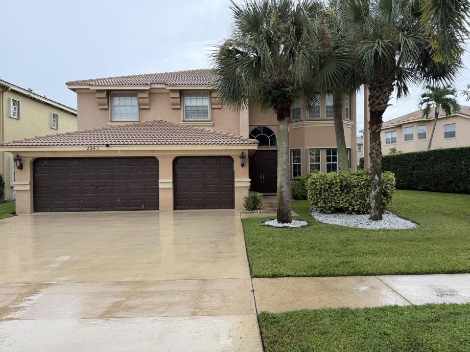 2243 RIDGEWOOD Circle, Royal Palm Beach, Flórida 33411, Estados Unidos