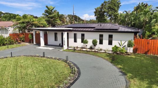 1525 NE 27TH Street, Wilton Manors, פלורידה 33334, ארצות הברית של אמריקה