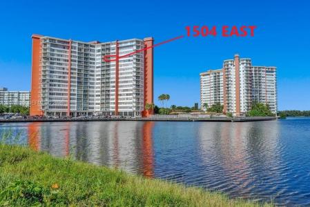 1351 NE Miami Gardens Dr 1504E, Miami, Florida 33179, Stati Uniti