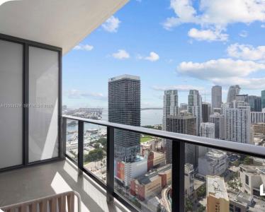 159 NE 6th St 3506, Miami, Florida 33132, USA