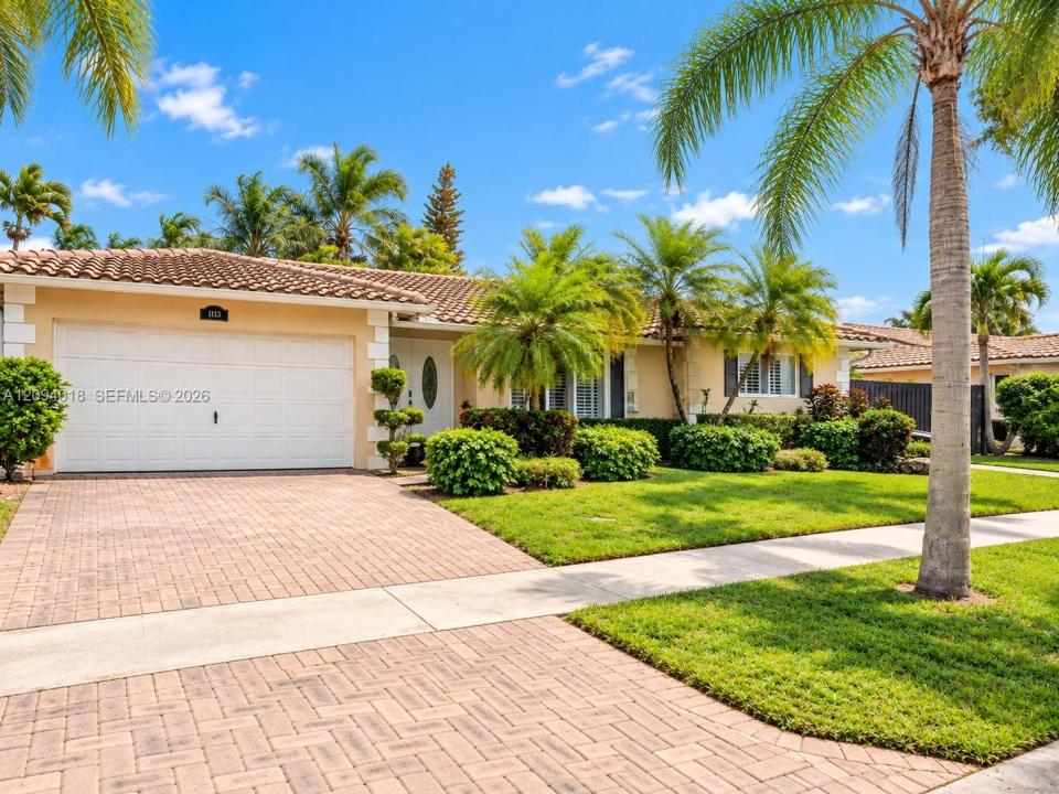 1113 N 46th Ter, Hollywood, Florida 33021, USA