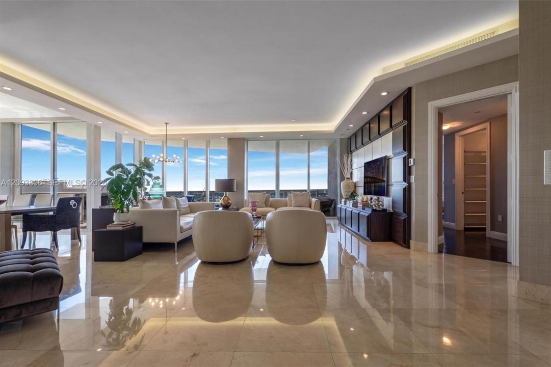 10225 Collins Ave 1604, Bal Harbour, Florida 33154, Stati Uniti