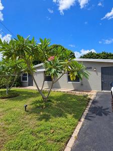2519 NW 62nd Ter, Margate, Florida 33063, USA