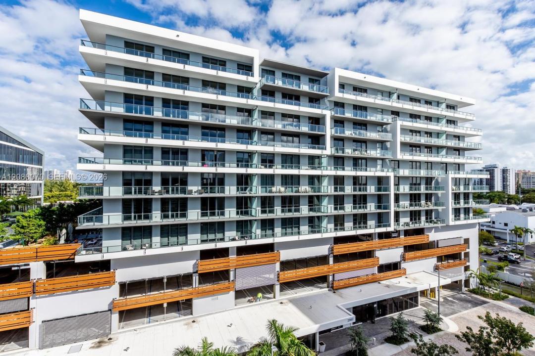 2960 NE 207th St 1005, Aventura, Florida 33180, Stati Uniti