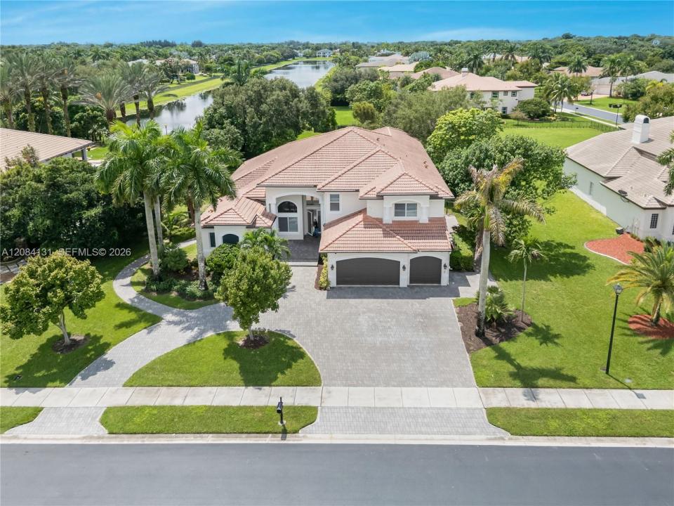 11406 Canyon Maple Blvd, Davie, Florida 33330, USA