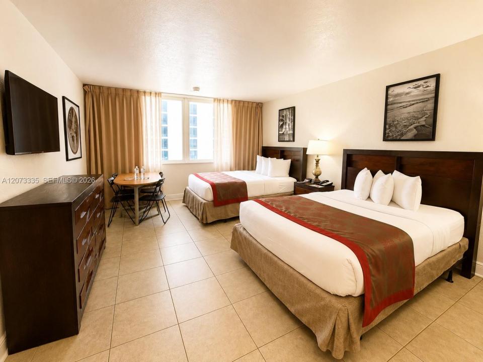 19201 Collins Ave 828, Sunny Isles Beach, Florida 33160, USA