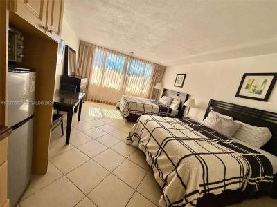 19201 Collins Ave 241, Sunny Isles Beach, פלורידה 33160, ארצות הברית של אמריקה 