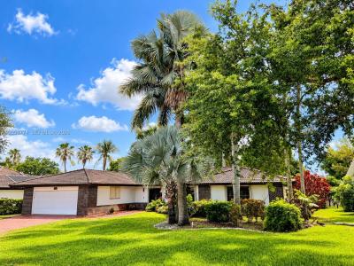 19265 E Saint Andrews Dr, Hialeah, Floride 33015, États-Unis