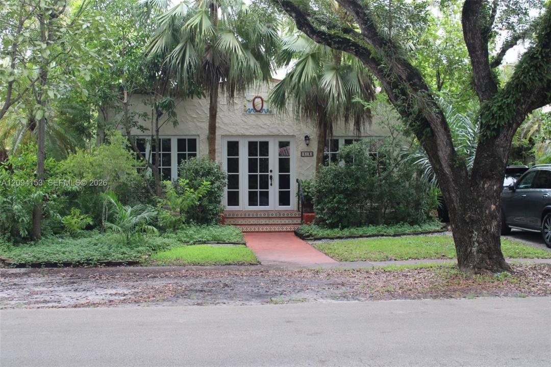 613 Navarre Ave, Coral Gables, फ्लोरिडा 33134, संयुक्त राज्य अमेरिका