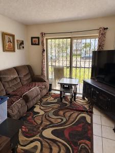6820 W Flagler St 103, Miami, Florida 33144, HOA KỲ