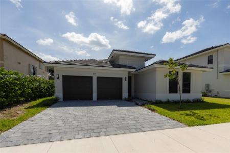 2045 SW 155th Ave, Miami, Floryda 33185, USA