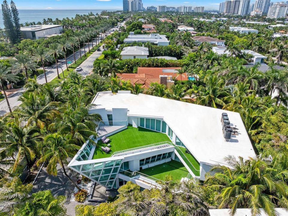 480 Ocean Blvd, Golden Beach, Florida 33160, USA
