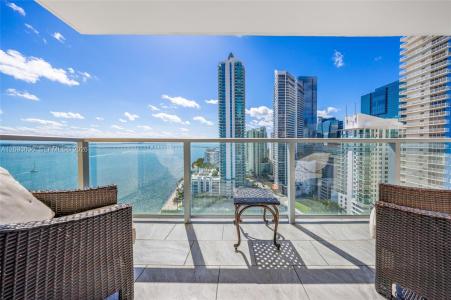 1155 Brickell Bay Dr 2207, Miami, Florida 33131