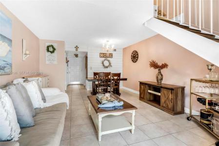 8550 SW 109th Ave 5-204, Miami, Florida 33173