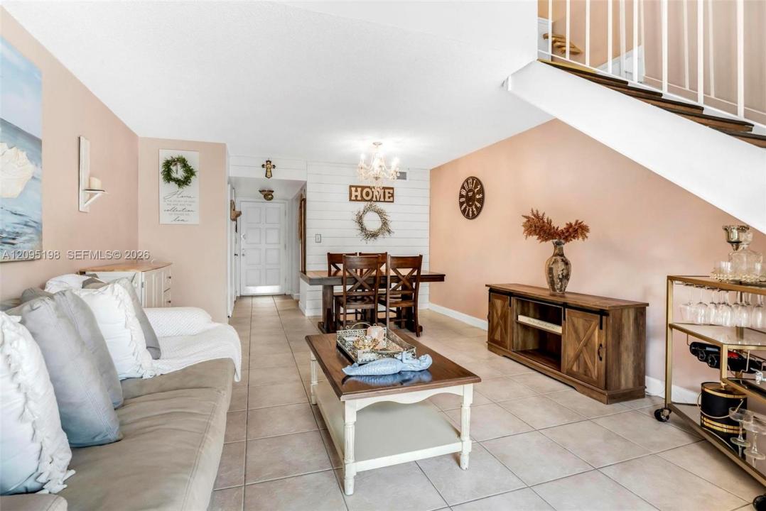 8550 SW 109th Ave 5-204, Miami, Florida 33173
